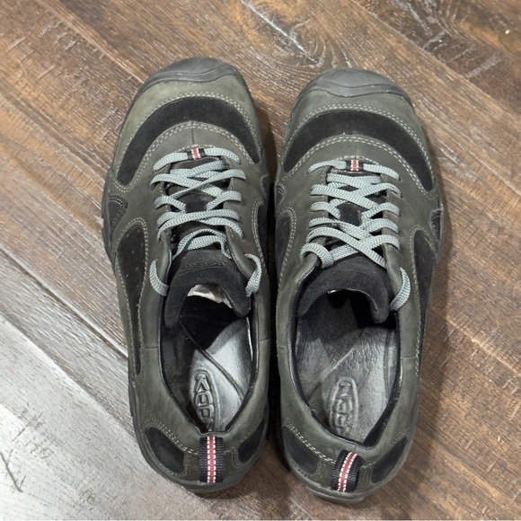 Keen Lace Front Low Top Sneaker Size 8.5 Men - Picture 7 of 10